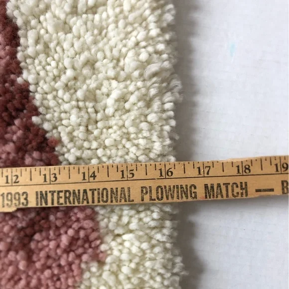 Handmade Shepherd Dog Wall Latch Hook Rug - Picture 6 of 9